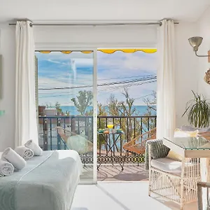 https://pedregalejo-designe-beach.1costadelsol.com